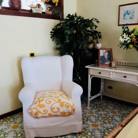 Favolosa Rossella Villa Capri